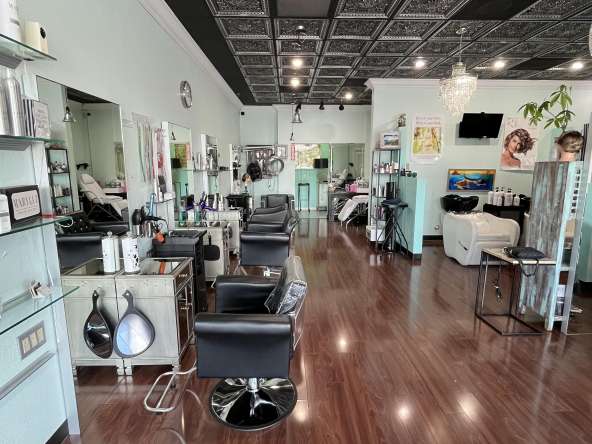 Mary Luz Salon 6