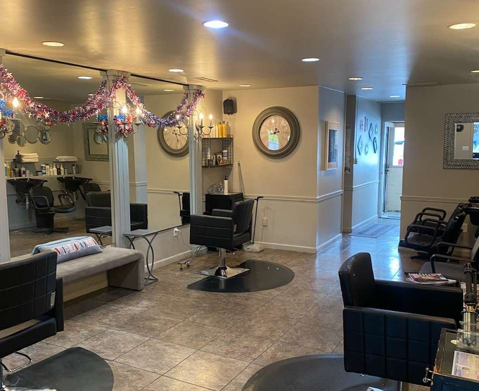 Hair Stylist Chair Rental in Boutique Salon. Be Your Own Boss! Salon