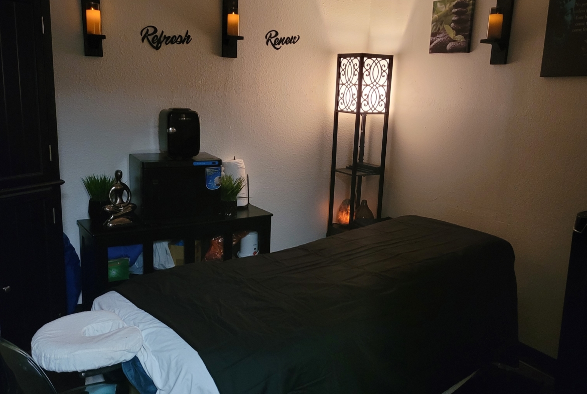 MASSAGE ROOM