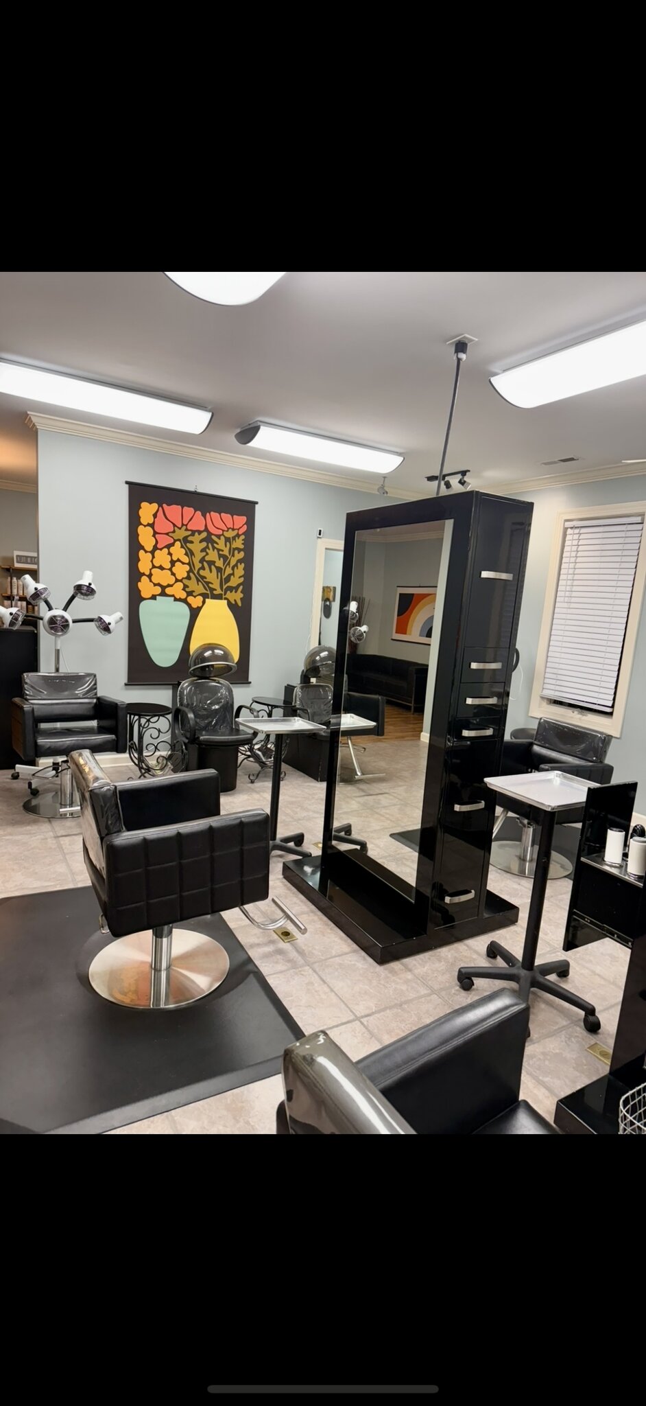 .Join a collective of creatives who grow, support, and succeed together - Photo 1