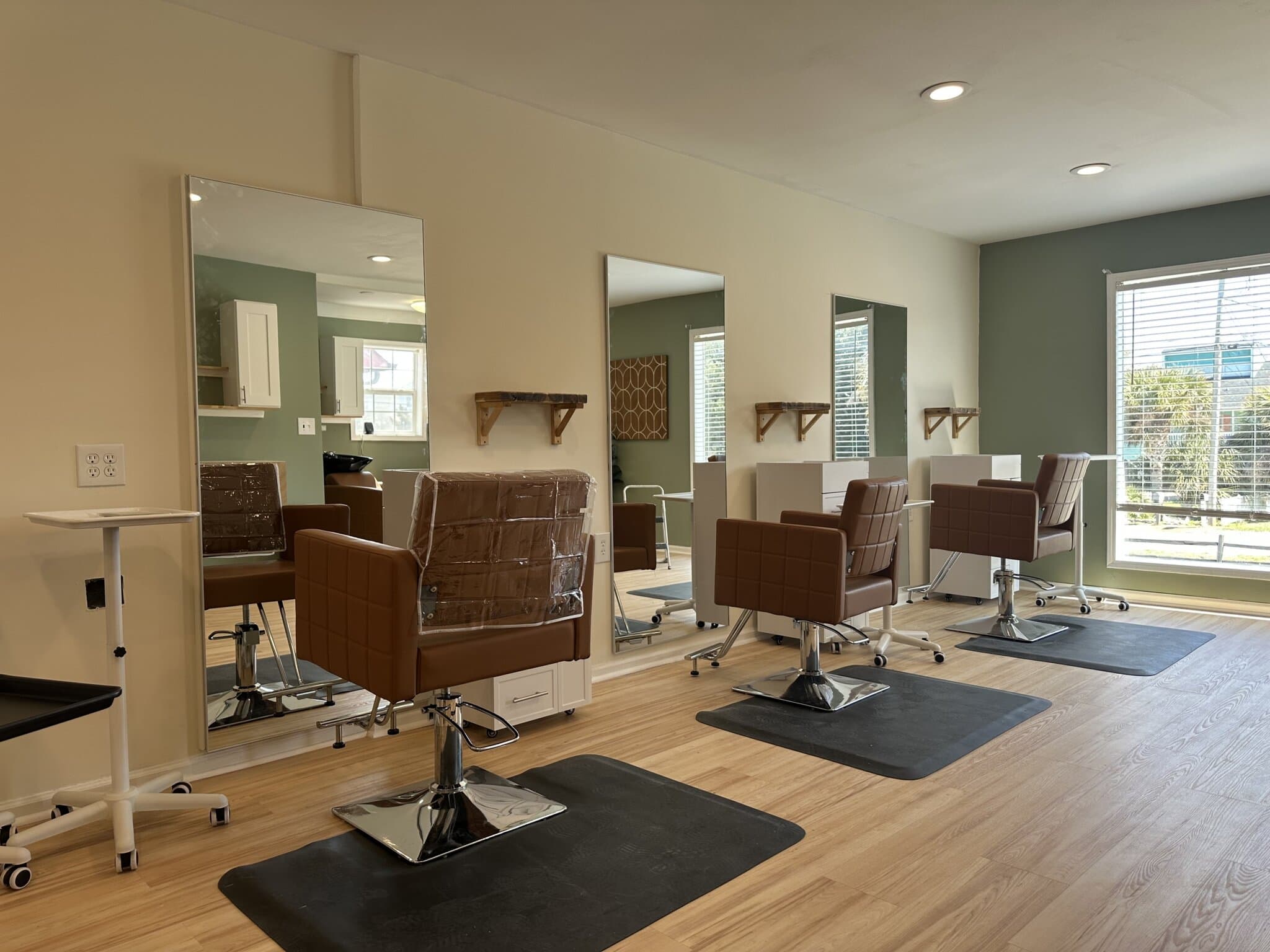 Hair Stylist Booth Rental Opportunity - North Myrtle Beach - Seaside Salon